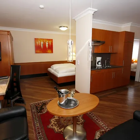 Apartment Hotel KRAL - BUSINESS HOTEL&SERVICED APARTMENTS-2